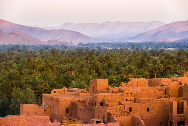 Comment organiser une visite des villages berbères traditionnels dans l'Atlas, Maroc?